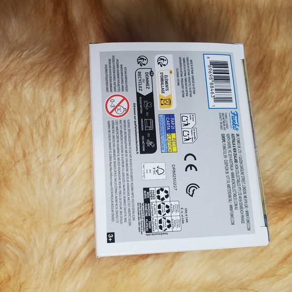 Funko Pop! One Piece: Monkey D. Luffy Bronze Statue #1900 (EXCLUSIVE!!) - Picture 8 of 10